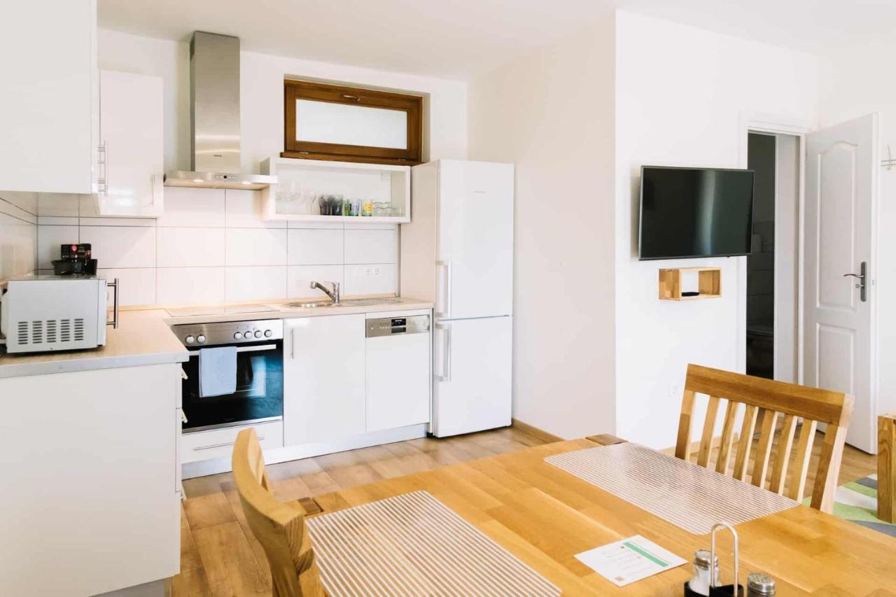 Diofa Apartman Keszthely Esterno foto