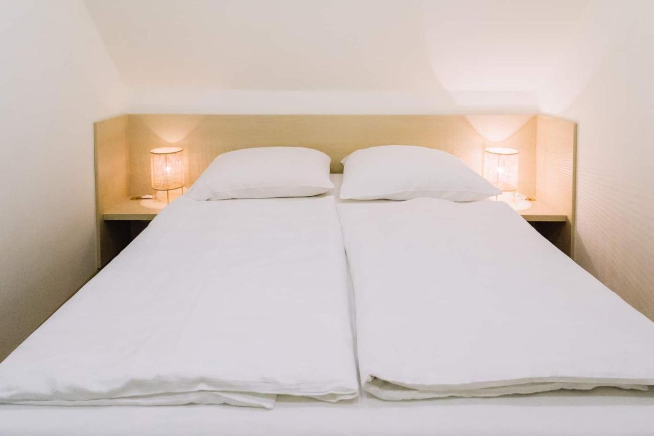 Diofa Apartman Keszthely Esterno foto