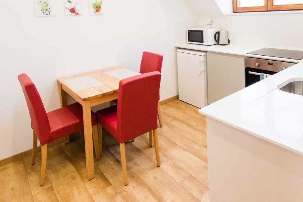 Diofa Apartman Keszthely Esterno foto
